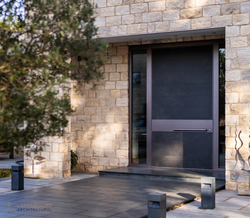 Oikos Synua Pivot Door