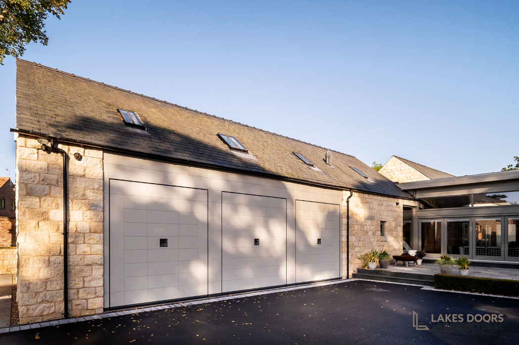 Silvelox Garage Doors