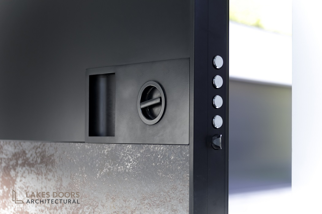 Oikos security locking